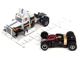 Auto-World X-Traction Racing Rigs R12