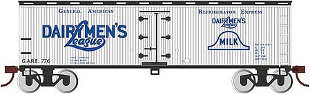 Bachmann 40 Wood Side refrigerator Boxcar Dairymens League HO Scale Model Train Freight Car #19810
