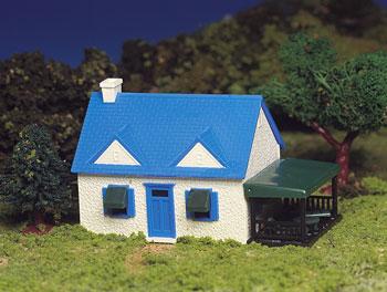 Bachmann Cape Cod House Snap Kit HO Scale Model Railroad Building #45131