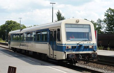Berkina Class VT 02 NE 81 Triebwagen Railcar Regentalbahn HO Scale Model Train Locomotive #64301