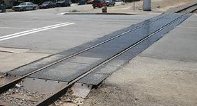 BLMS Grade Crossing Rubber Style 2 Lane N Scale Model Railroad Road Accessory #77