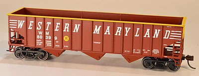 Bowser 14-Panel 3-Bay Hopper - Kit Western Maryland 80399 (Boxcar Red, yellow End, Speed Lettering)