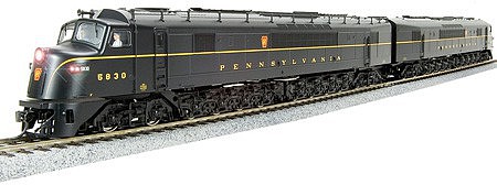 Broadway Centipede Pennsylvania RR #5829/5817 set HO Scale Model Train Diesel Locomotive #2502