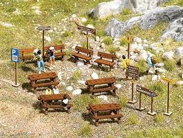 Busch Wooden Outdoor Furniture Set Kit HO Scale Model Railroad Building Accessory #1484