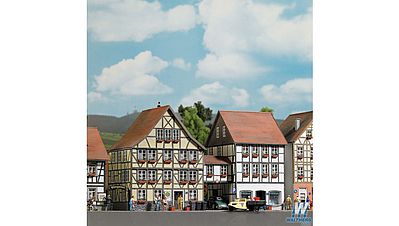 Busch Half Timbered Houses/Bridge HO Scale Model Railroad Building #1538