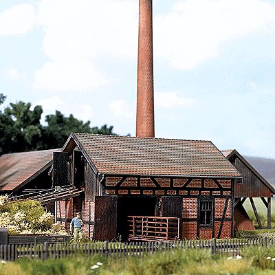 Busch Brickyard Molding/Press Shed w/Ramp - Kit HO Scale Model Railroad Building #1552