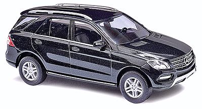 Busch 43316 Mercedes M-Klasse W166 Modell - CMD Edition In Braun