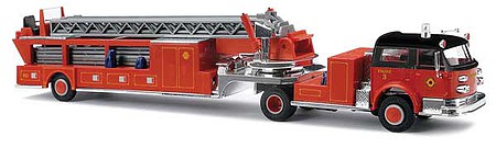 Busch 1968 American-LaFrance Fire Hook and Ladder Truck with Closed Cab - Assembled Fire Department (red, black)
