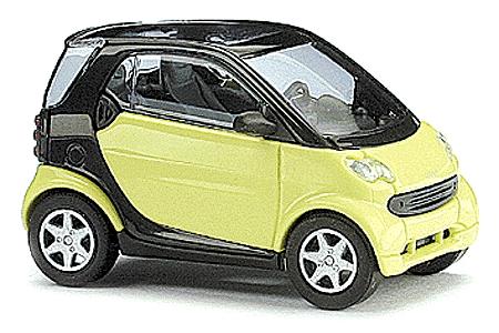 Busch 2000 Facelift Smart City Coupe 2-Door Station Wagon HO Scale Model Railroad Vehicle #48902