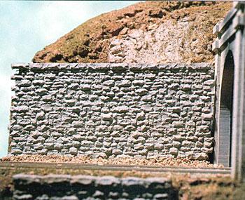 Chooch Random Stone Retaining Wall - Medium HO Scale Model Railroad Scenery Structure #8302