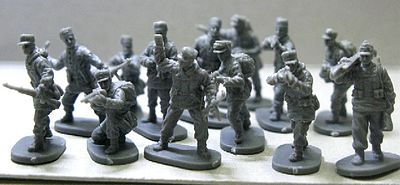 Caesar WWII German Mountain Troops Plastic Model Military Figure 1/72 Scale #67