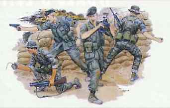 DML Green Berets 4 Figure Set Plastic Model Military Figure 1/35 Scale #3309