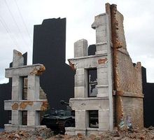 DioramasPlus Ruined Concrete/Brick Building (12''x9''x12'') Plaster Model Building Kit 1/35 Scale #3