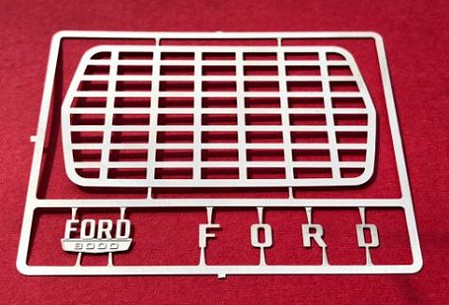 Detail-Master Ford Short Hauler Grille &Side Emblem Plastic Model Vehicle Accessory 1/24-1/25 Scale #2593