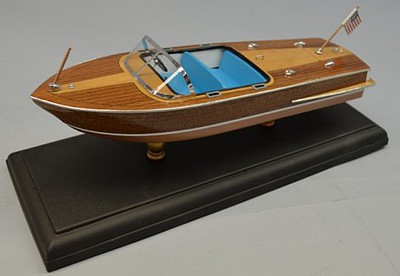 Dumas 10.5 1956 Chris Craft 21 Capri Boat Laser Cut Kit (1/24)