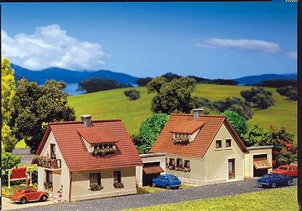 Faller One-Family Houses with Garages N Scale Model Railroad Building #232226