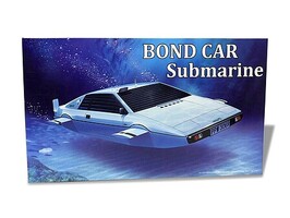 Fujimi 1/24 Fujimi Bond Car Submarine Plastic Model Kit
