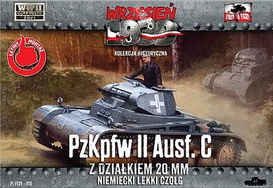 First-To-Fight PzKpfw II Ausf C German Light Tank Plastic Model Tank Kit 1/72 Scale #10
