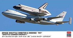 Hasegawa Space Shuttle Orbiter & Boeing 747 Plastic Model aircraft Kit 1/200 Scale #10844