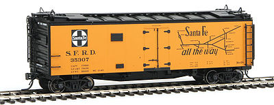 Intermountain Reefer ATSF Super Chief RR28 RTR HO Scale Model Train Freight Car #46113