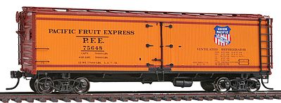 Intermountain R-30-12-16 40 Wood Reefer Pacific Fruit Express HO Scale Model Train Freight Car #47402