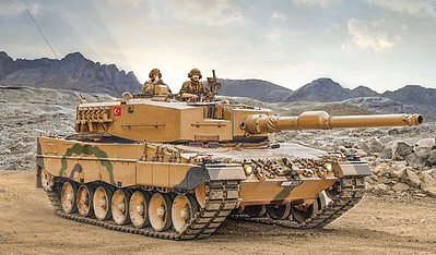 Italeri Leopard 2A4 Tank Plastic Model Military Vehicle Kit 1/35 Scale #556559