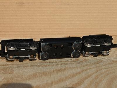 JAM GP40-2 Chassis Trk Clnr - HO-Scale