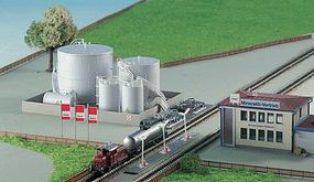 Kibri Large Fuel Tanks Kit Z Scale Model Railroad Building Accessory #36726