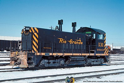 Life-Like-Proto EMD SW1200 w/LokSound Select & DCC Denver & Rio Grande Western(TM) #135 (black, Aspen Gold, Flying Grande Logo)