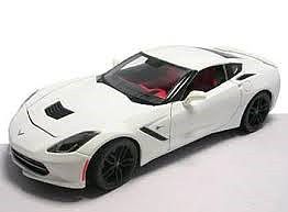 Maisto 2014 Corvette Stingray Z51 (White) Diecast Model Car 1/18 Scale #31677wht