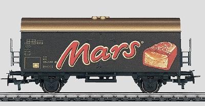 Marklin Reefer Car - Mars HO Scale Model Train Freight Car #44188