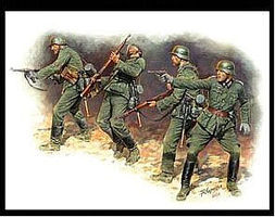 Master-Box German Infantry in Action Eastern Front 1941-42 Plastic Model Military Figure 1/35 #3522