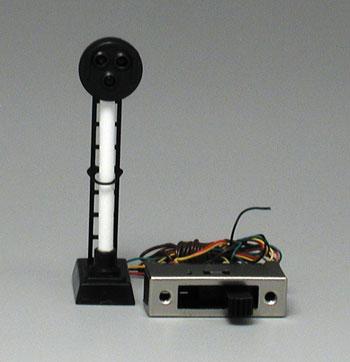 Model-Power Target Signal Lighted HO Scale Model Railroad Operating Accessory #1679