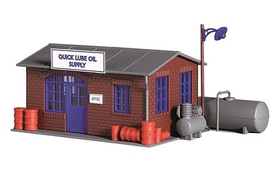 Model-Power Quick Lube Oil Supply Built-Up HO Scale Model Railroad Building #788