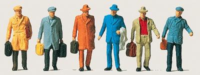 Merten Male Passengers with Baggage Model Railroad Figure HO Scale #2547