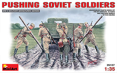 Mini-Art Pushing Soviet Soldiers (5) Plastic Model Military Figure 1/35 Scale #35137