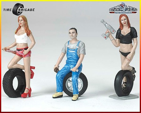 Motorhead Tire Brigade Figures (Andie, Derek, Michele) Tires & Tool Plastic Celeb Kit 1/24 Scale #773