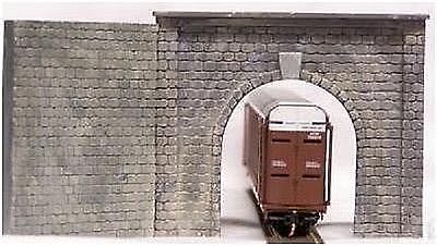 Motrak Single Track Tunnel Portal w/Wing Walls HO Scale Model Railroad Tunnel #12000