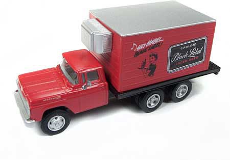 Classic-Metal-Works 1954 Refrigerated Chevy Box Truck Carling Beer HO Scale Model Railroad Vehicle #30508