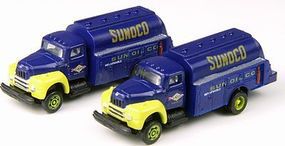 1953 Int'l Harvester R190 Tank Truck Sunoco Oil (2)