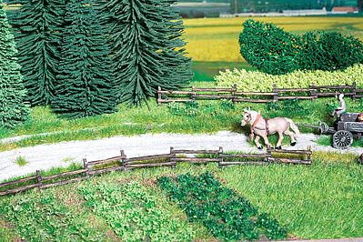 Noch Field Plants (105) HO Scale Model Railroad Grass #7133