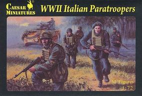 Pegasus WWII Italian Paratroopers (32) Plastic Model Military Figure 1/72 Scale #c075