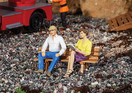 Pola Seated Man and Woman pkg(2) - G-Scale