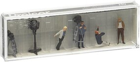 thumbnail image 2 of Preiser 29030 HO Scale Figure – 'Male Ready At The Beach' (1:87 Scale, New) 2 of 3