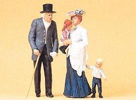 Preiser Old Man, Young Woman & Two Children Model Railroad Figures G Scale #45066