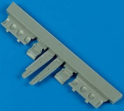 Quickboost P40 Undercarriage Covers for Hasegawa Plastic Model Aircraft Accessory 1/48 Scale #48449