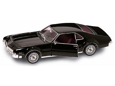 Road-Legends 1966 Oldsmobile Toronado (Black) Diecast Model Car 1/18 Scale #2718blk