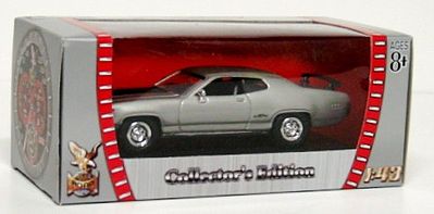 Road-Legends 1971 Plymouth GTX Diecast Model Car 1/43 Scale #94218