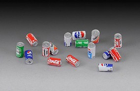 Royal-Model 1/35 Soda Cans- 16 good & 16 dented (Resin w/Decals)