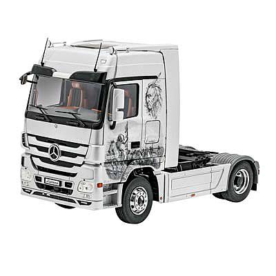 Revell-Germany Mercedes-Benz Actros MP3 Plastic Model Car Kit 1/24 Scale #07425